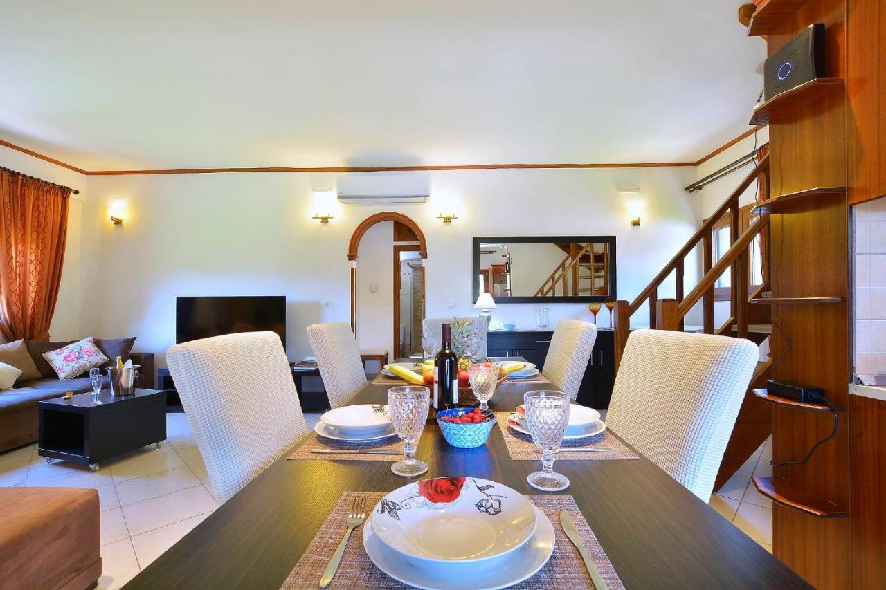 הוילה Halikounas La Casa Del Sole מראה חיצוני תמונה
